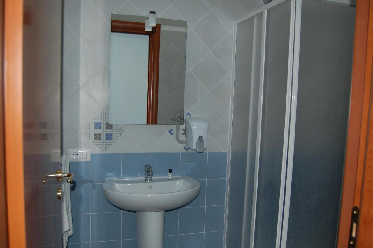 La Terrazza Delle Fate Hotel Наполи Екстериор снимка