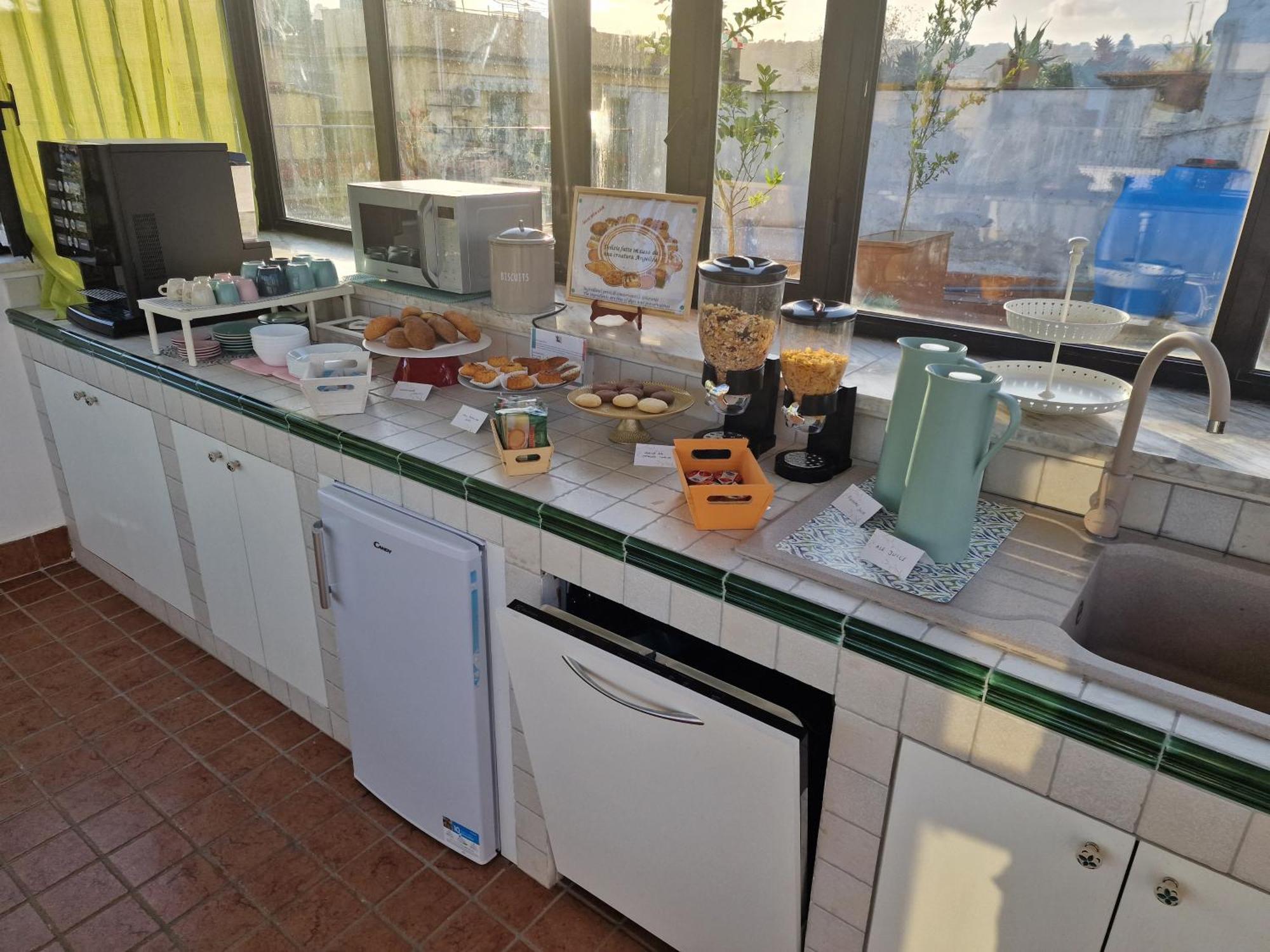 La Terrazza Delle Fate Hotel Наполи Екстериор снимка