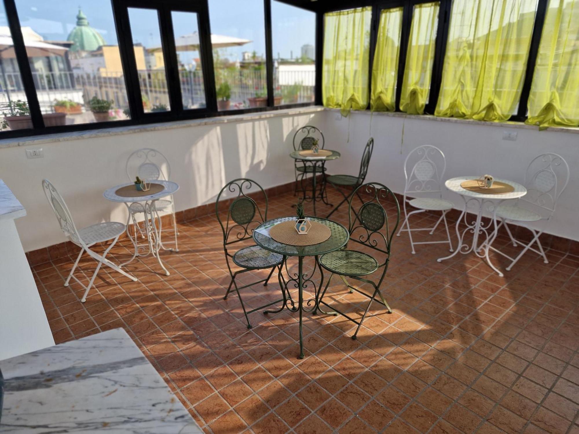 La Terrazza Delle Fate Hotel Наполи Екстериор снимка
