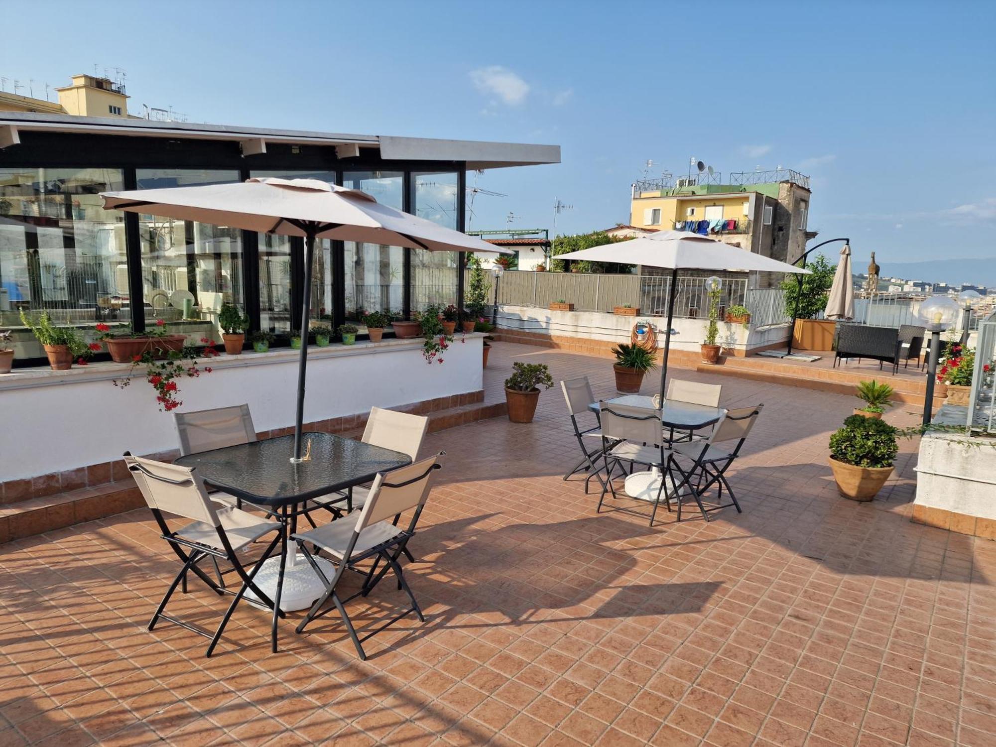 La Terrazza Delle Fate Hotel Наполи Екстериор снимка
