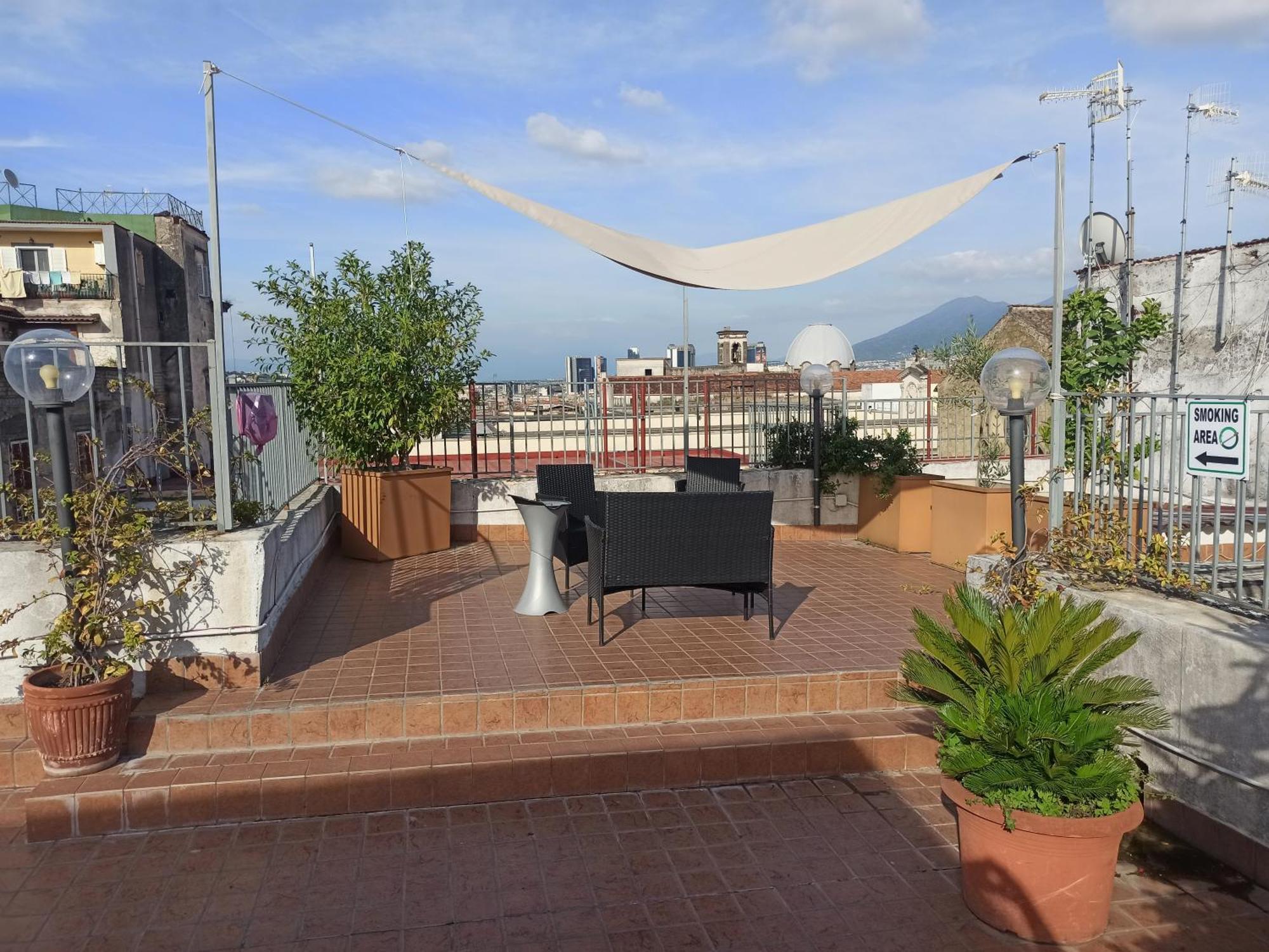 La Terrazza Delle Fate Hotel Наполи Екстериор снимка