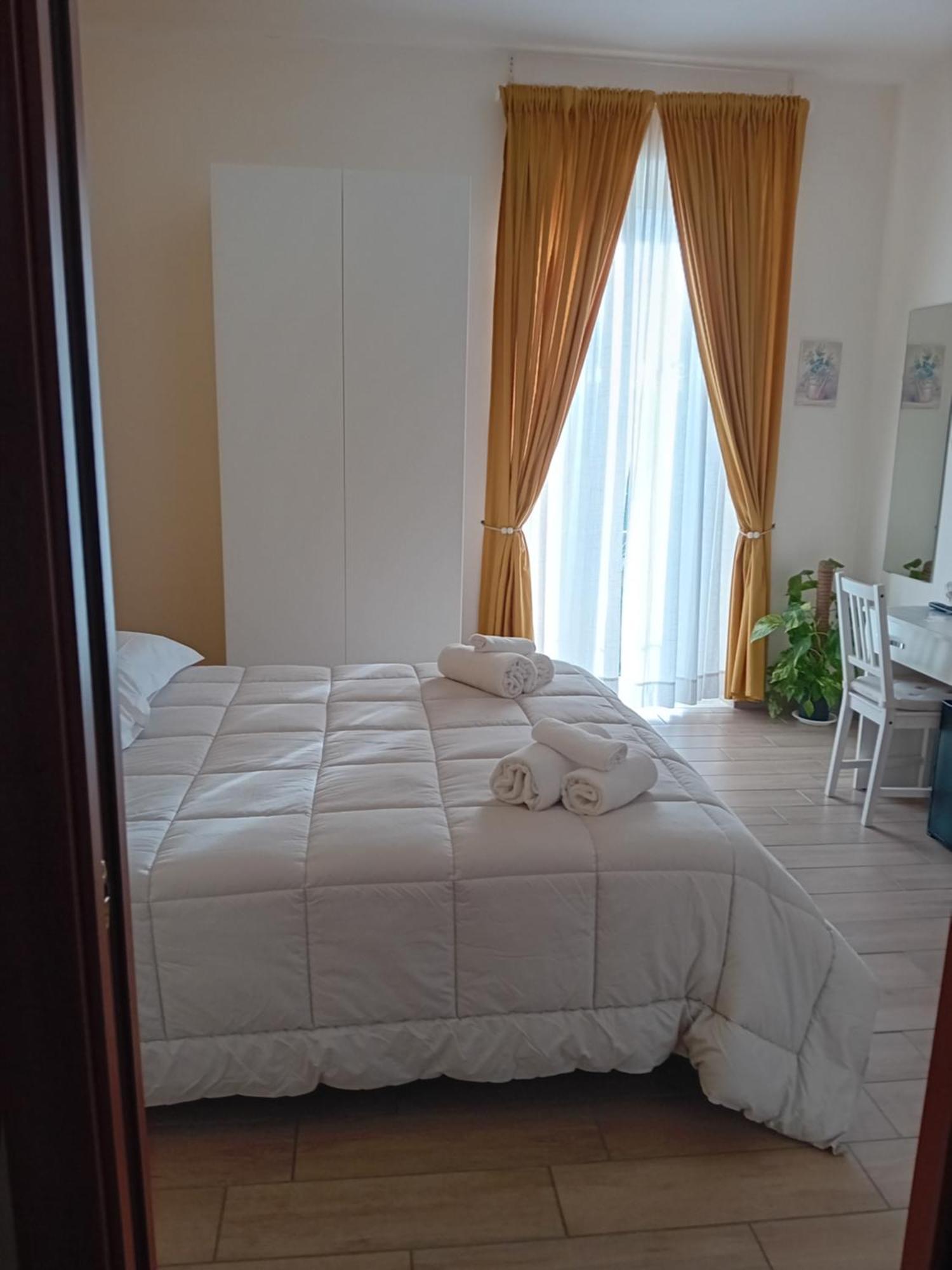 La Terrazza Delle Fate Hotel Наполи Екстериор снимка